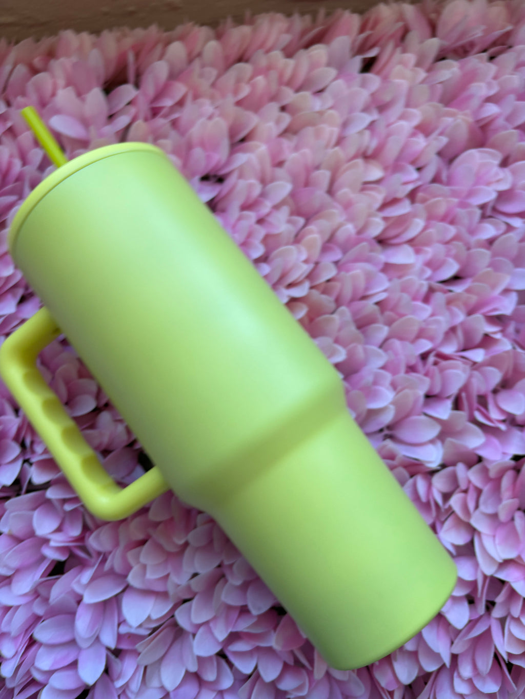 40oz handled tumbler with straw